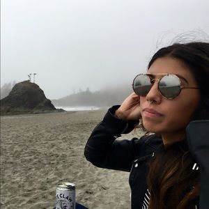 Meet your Posher, Jacq